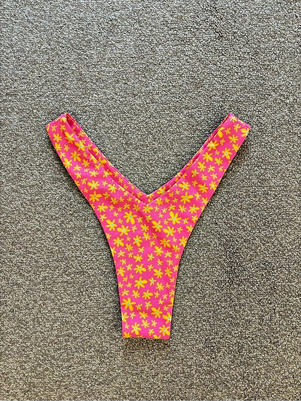 Never worn. Kulani Kinis Floral One-Piece Swimsuit Pink & Yellow Medium